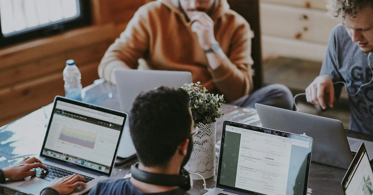 Why a PHP-FPM Worker Is the Wrong Place for a WebSocket Connection